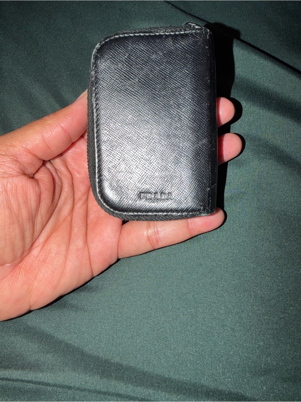 PRADA Black Saffiano Leather Zip key cles